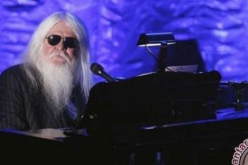 Musisi Leon Russell Meninggal Dunia