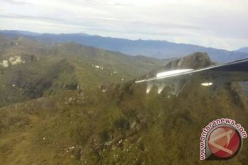 Polisi bantu KNKT selidiki kecelakaan pesawat caribou