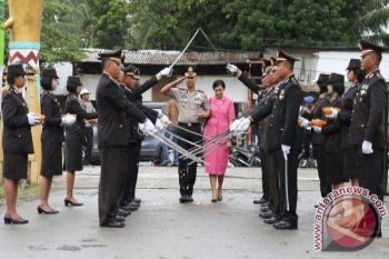 Kapolres ajak warga Timika hidup damai 