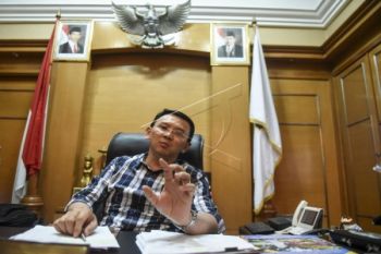Ahok  hari Senin akan penuhi panggilan pemeriksaan Bareskrim