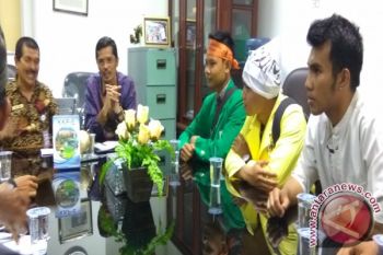 Gerakan Mahasiswa Pembebasan Sumbar Tuntut Ahok Ditangkap