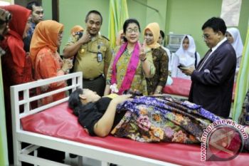 KUNJUNGAN MENKES KE PUSKESMAS