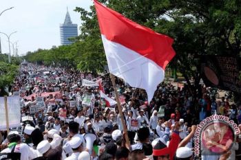 Petugas CCTV Makassar pantau aksi 4 November 