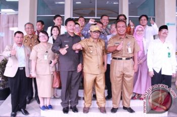 Sambut Hari Pahlawan Nasional, Wagub-Wawako Gelar Anjangsana Ke PKU Muhammadiyah