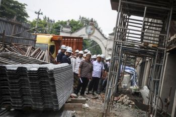 Pemkot Diminta Perbaiki Lingkungan Pasar Klewer
