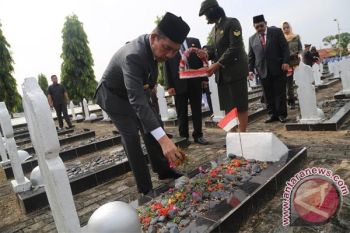Wagub: Hari pahlawan harus diisi dengan pembangunan