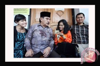 Keluarga hingga cucu sambut kebebasan Antasari Azhar