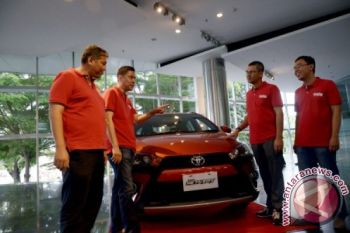 PELUNCURAN TOYOTA YARIS HEYKERS