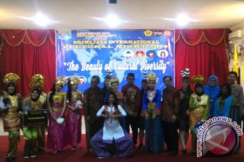 Mahasiswa asing meriahkan malam budaya Sriwijaya Internasional