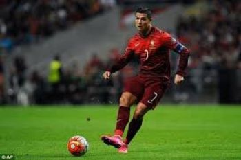  Ronaldo cetak dua gol saat Portugal taklukkan Latvia