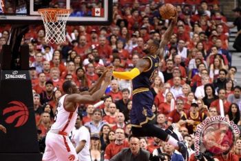 Cavs ukir rekor tembakan tiga angka saat lawan Hornets