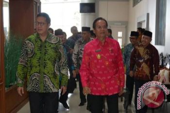 Menag tiba di Palu untuk buka Sidang Sinode GKST