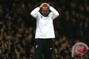 Kasus Foto Mabuk Beredar, Juergen Klopp Bela Wayne Rooney 