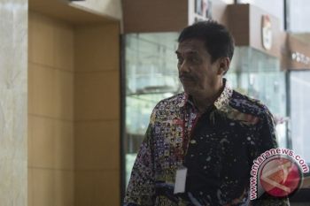 KPK Tahan Wali Kota Madiun Bambang Irianto