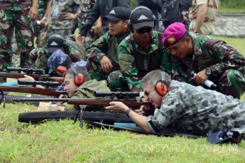 Atase Pertahanan Negara Sahabat Kunjungi Markas Marinir