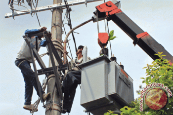 PLN Tuntaskan Pembangunan Trafo Koneksi Pembangkit Kapal 