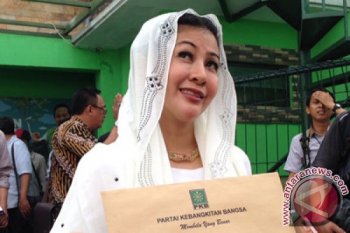 "Wanita Emas" ke Rumah Lembang, Puji hasil kerja Ahok di Jakarta
