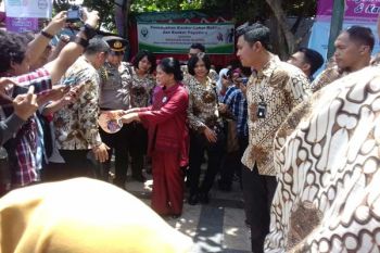 Ibu Negara Iriana Gerakkan Guru Lakukan Tes IVA 