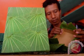 Ekspor Kerajinan Berbahan Daun