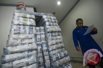 Rupiah Melemah Menjadi Rp13.515 per Dolar AS