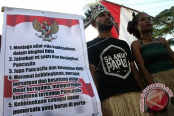 Ratusan Mahasiswa Di Kendari Gelar Parade Kebhinekaan