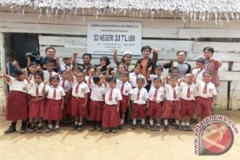 Wow, Kabupaten Penukal Abab ada SDN beratap rumbia