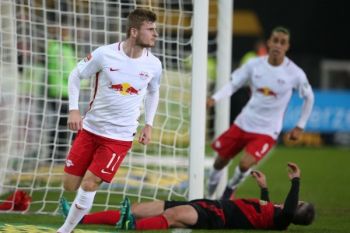 Gebuk Freiburg 4-1, Leipzig Mantap Puncaki Klasemen Bundesliga