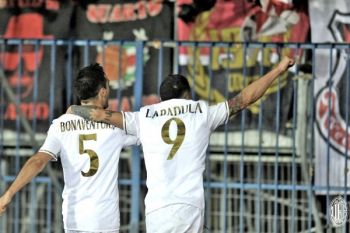 Milan Gulung  Empoli 4-1