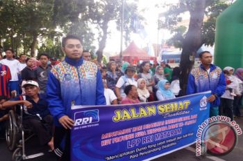 Ratusan Penyandang Disabilitas Ikuti Jalan Sehat RRI Mataram
