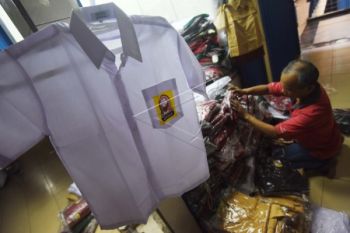 Sekolah di Kudus Dilarang Keras Jual Seragam