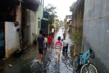 Banjir Luapan Sungai di Solo Mulai Surut