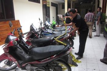 Pencuri Dibekuk Polisi Batang saat Mau Jual Sepeda Motor 