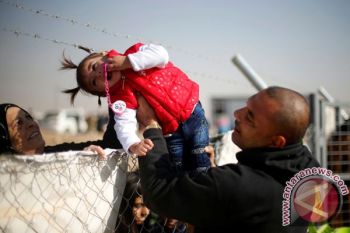 Mosul residents fear cold and hunger of winter siege