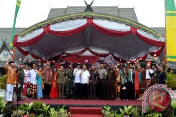 Bupati Ben Secara Lantang Dan Semangat Bacakan Deklarasi Kebangsaan
