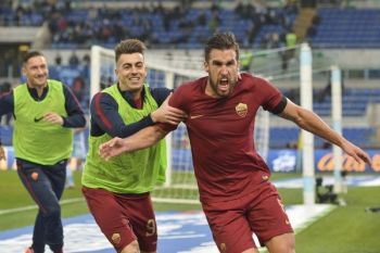 Derby Ibu Kota,  Roma Gasak Lasio 2-0