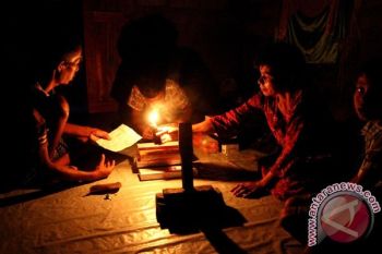 Sekda: 2.853 Dusun di Jateng belum Teraliri Listrik