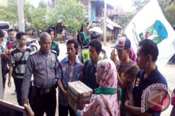 Ratusan korban banjir Desa Kepayang terima bantuan