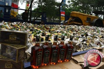 BC Batam Musnahkan Berbagai Barang Ilegal Sitaan
