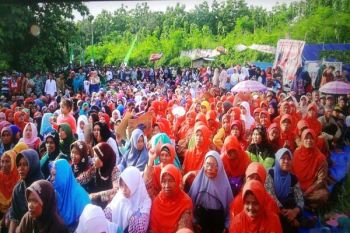 Ribuan Warga Rembang Doa Bersama Dukung Pabrik Semen Indonesia 