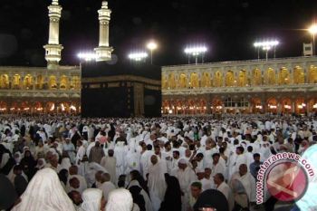  Ratusan Orang di Semarang Terancam Batal Umrah