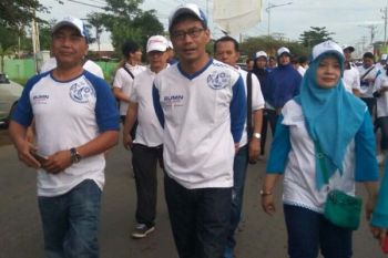 Seribu Peserta Ikuti Jalan Sehat HUT BUMN