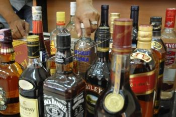 Polres Batang Amankan Belasan Botol Miras