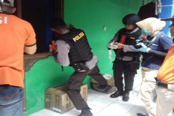 Densus 88 Geledah Indekos Terduga Teroris di Kartasura