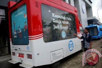 PEMBERIAN MOBIL OPERASIONAL BNN DI SULSEL