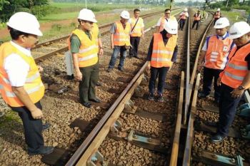 Jelang Natal, Keamanan Jalur KA Purwokerto-Kroya Dicek
