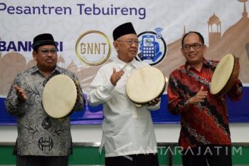 Pencanangan GNNT di Pesantren