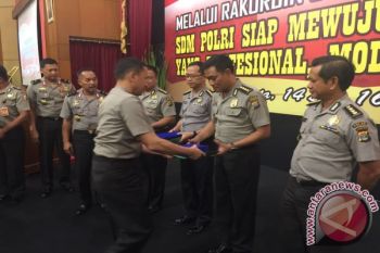 Inovasi Biro SDM Polda Kepri Dianugerahi Penghargaan
