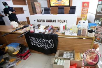 Polisi: Ada Dua Perempuan MNS yang Disiapkan untuk Bom Bunuh diri