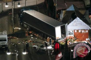 Truk yang Ditabrakkan di Berlin Mungkin Telah Dibajak