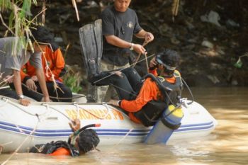 Dua Bocah Hanyut di Pantai Widara Payung